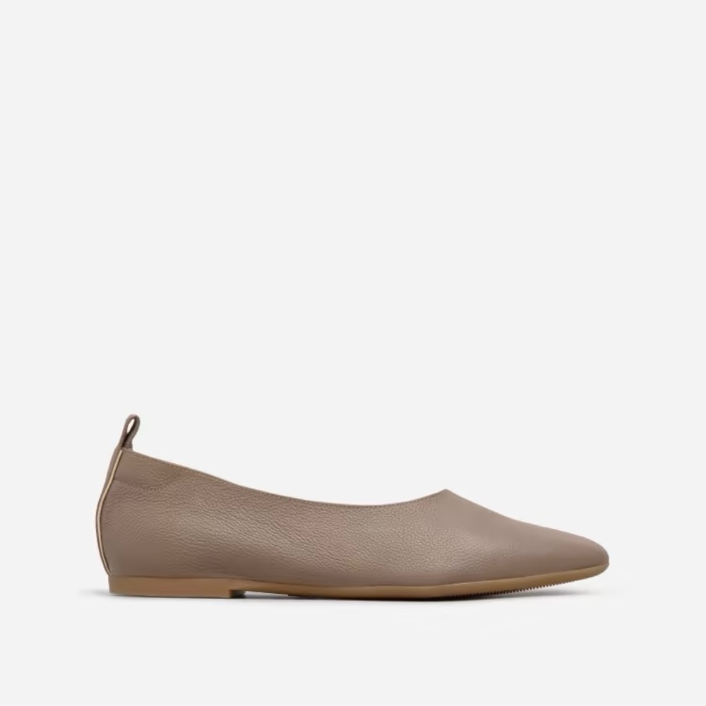 Everlane Pebbled Leather Ballet Flats in Taupe - Picture 5 of 13